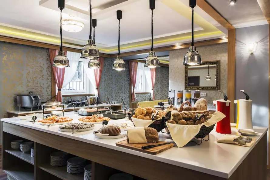 Symphonia restaurant